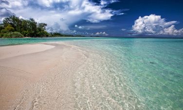 Strandguide: Sådan er du sikker i vandet